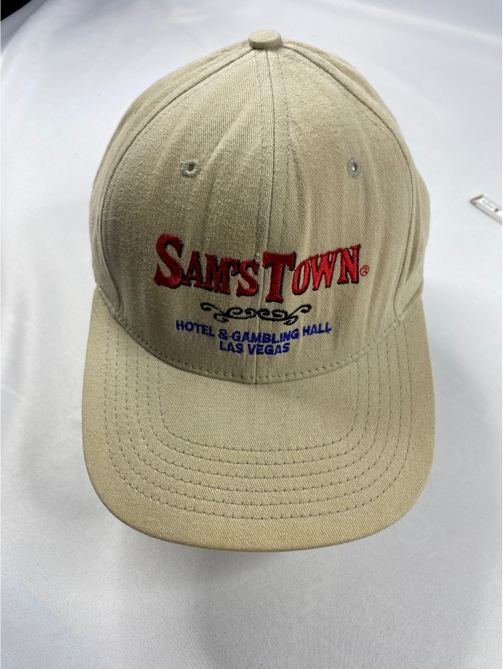 Sam's Town Las Vegas beige baseball cap